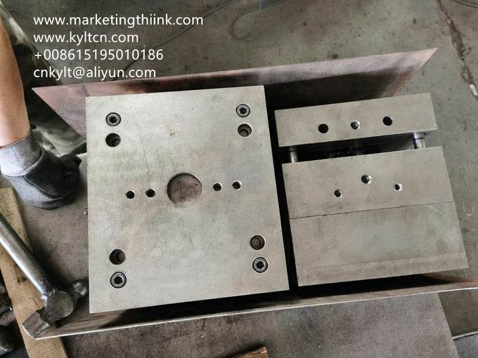 KYLT PB alloy injection mold for lead acid battery terminal and bushing