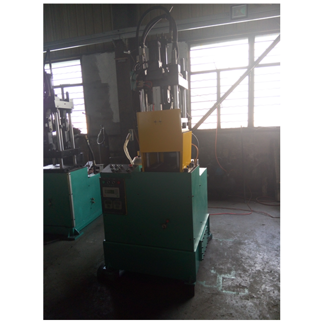 20T vertical hot chamber die casting machine