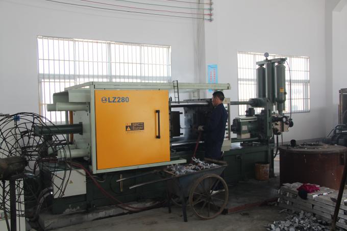 manual die casting machine operation process